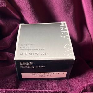Marykay Loose Powder Ivory 1 NIB